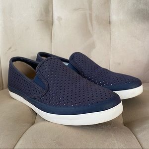 Sperry slip on sneakers